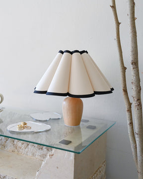 Lampe Tissée Vintage - Élégance et Lumière Chaleureuse