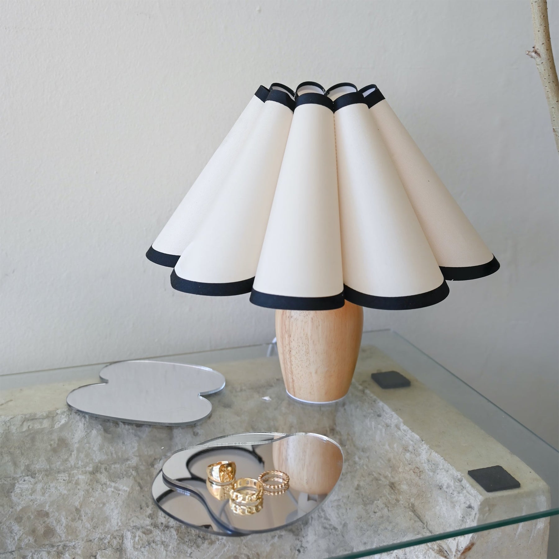 Lampe Tissée Vintage - Élégance et Lumière Chaleureuse
