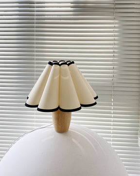 Lampe Tissée Vintage - Élégance et Lumière Chaleureuse