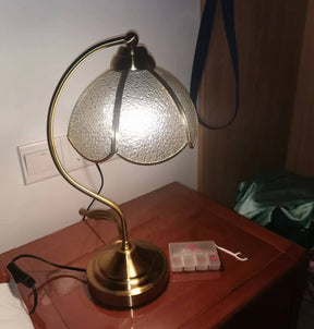 Lampe de Table en Verre Floral - Élégance et Charme Intemporel