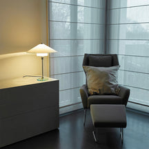 Lampe de Table Minimaliste Bauhaus - Élégance Intemporelle et Éclairage Doux