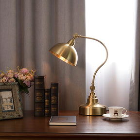 Lampe de Table en Laiton - Éclairage Élégant et Ajustable