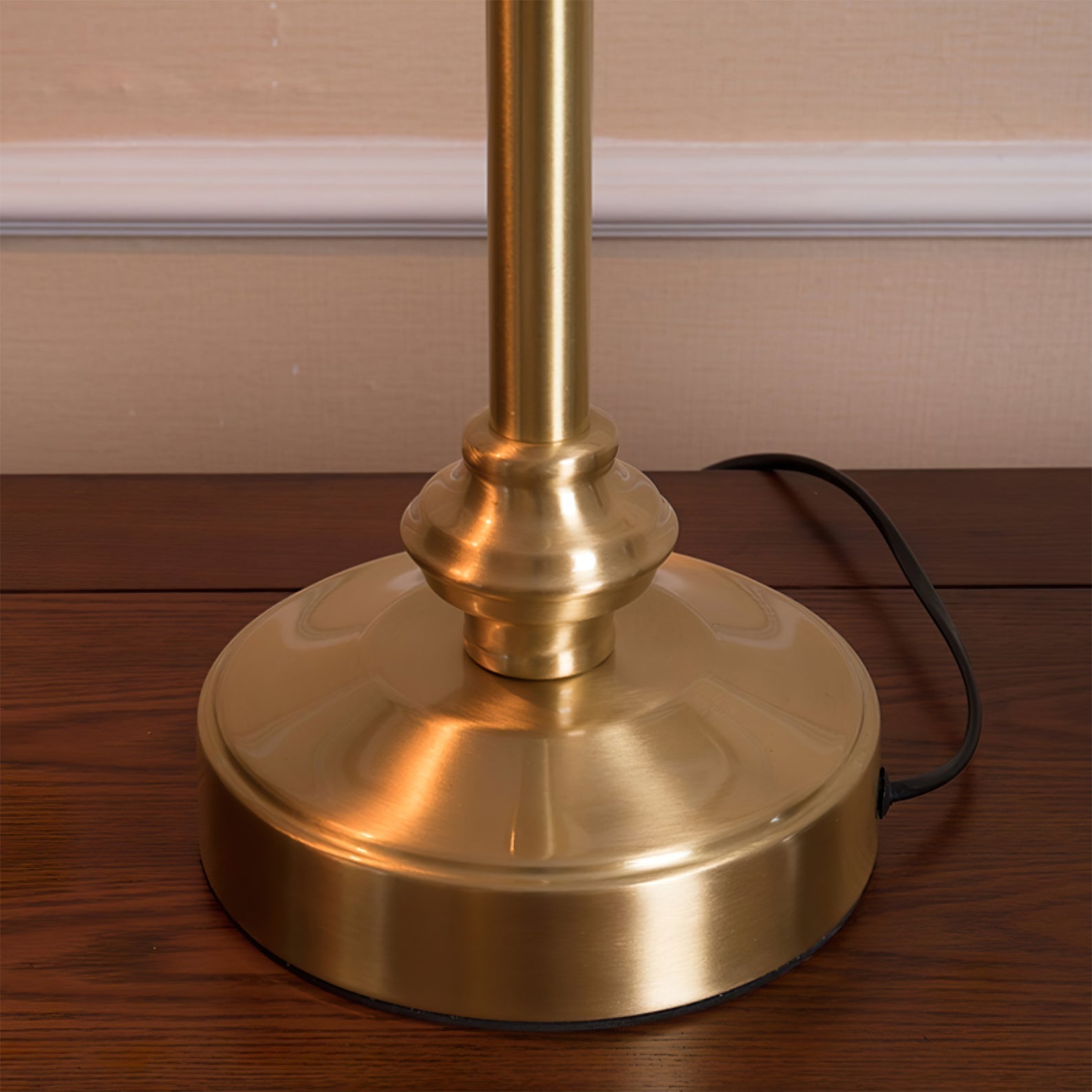 Lampe de Table en Laiton - Éclairage Élégant et Ajustable