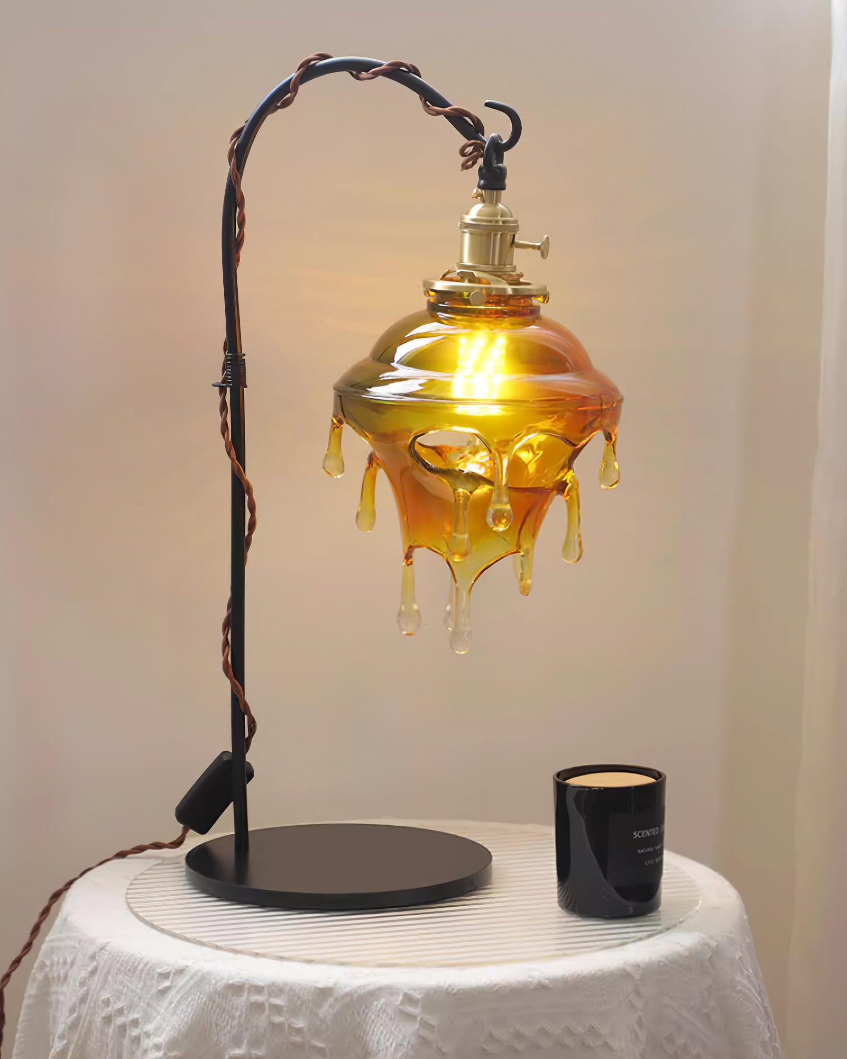 Lampe de Table en Résine - Design Organique et Éthéré