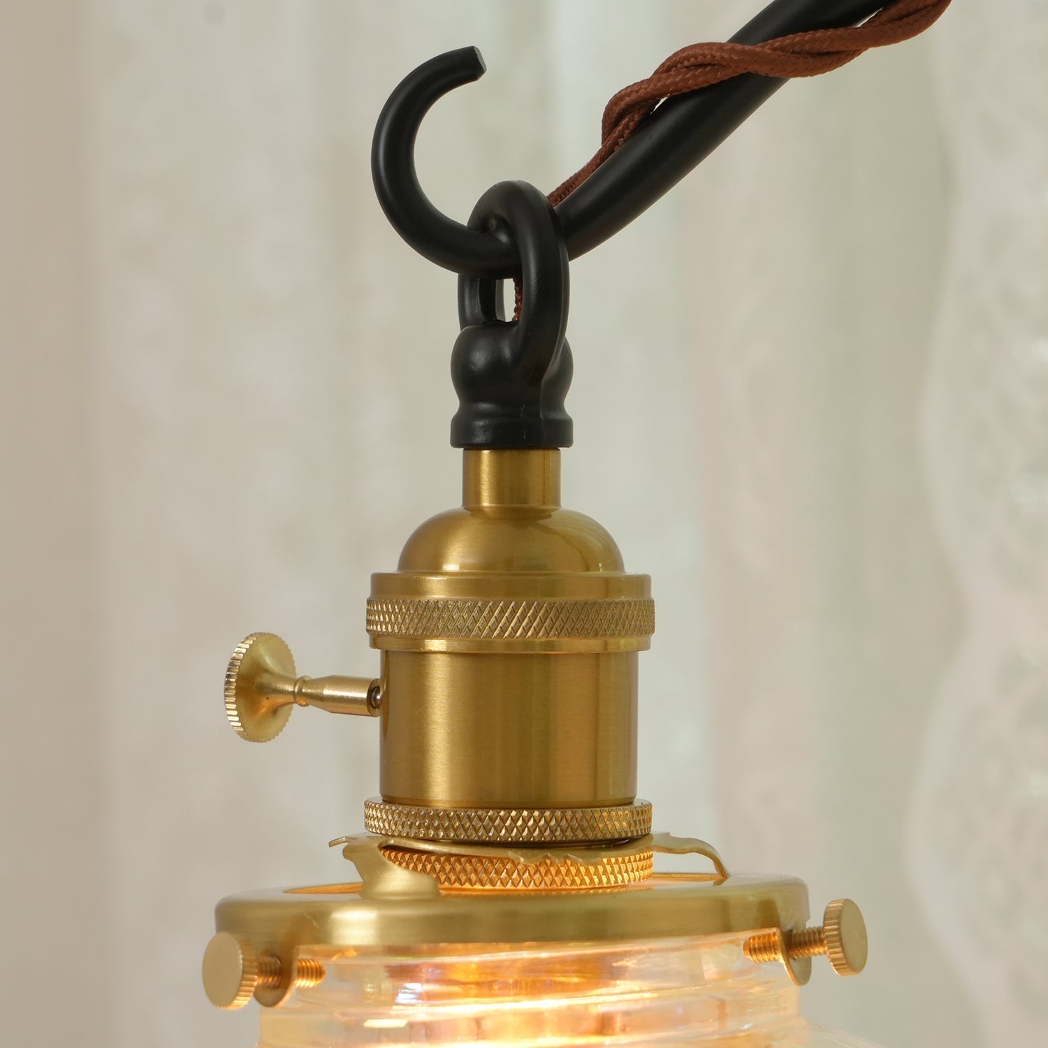 Lampe de Table en Résine - Design Organique et Éthéré