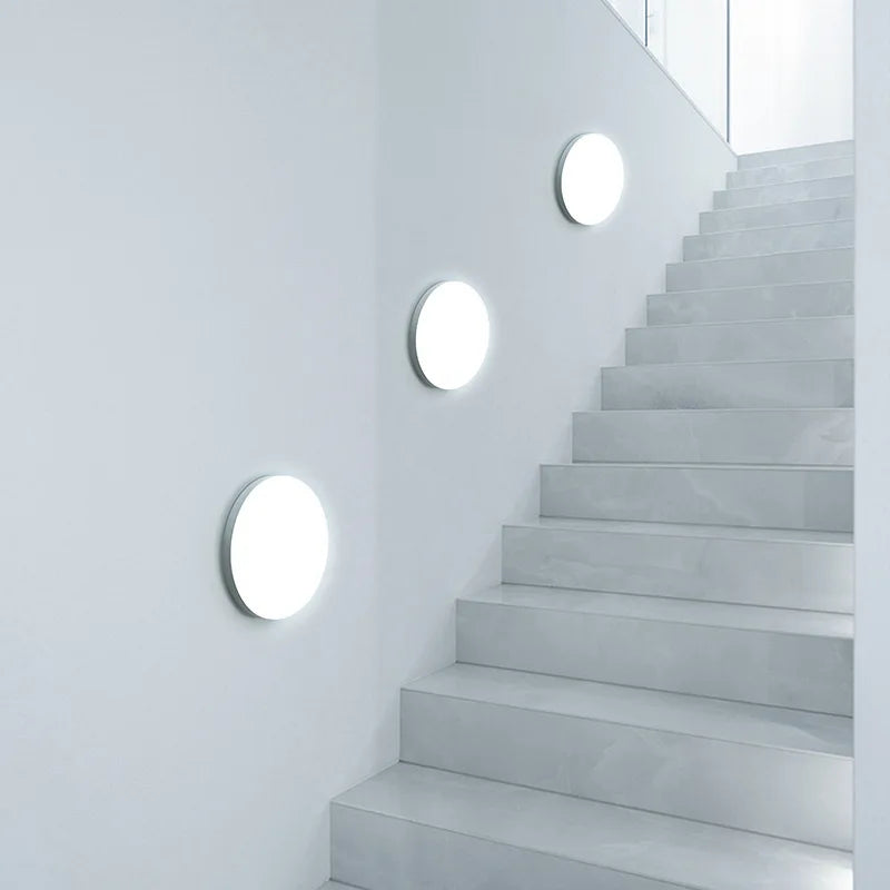Plafonnier LED Étanche pour Salle de Bain - Résistant à l'Humidité et Énergétiquement Efficace