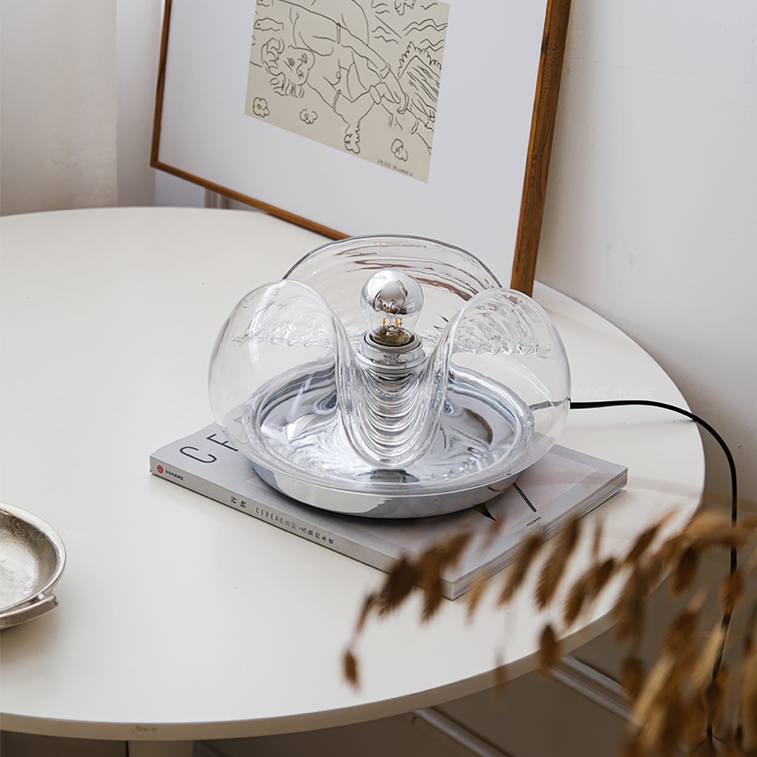 Lampe de Table Élégante - Design Compact et Éclairage Stylé