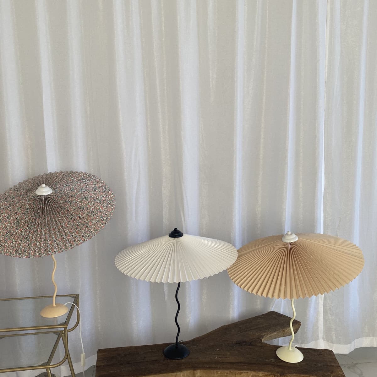 Lampe de Table Élégante - Abat-Jour Plissé et Fini à la Main
