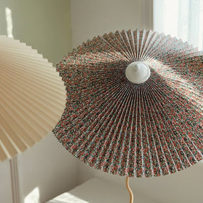 Lampe de Table Élégante - Abat-Jour Plissé et Fini à la Main