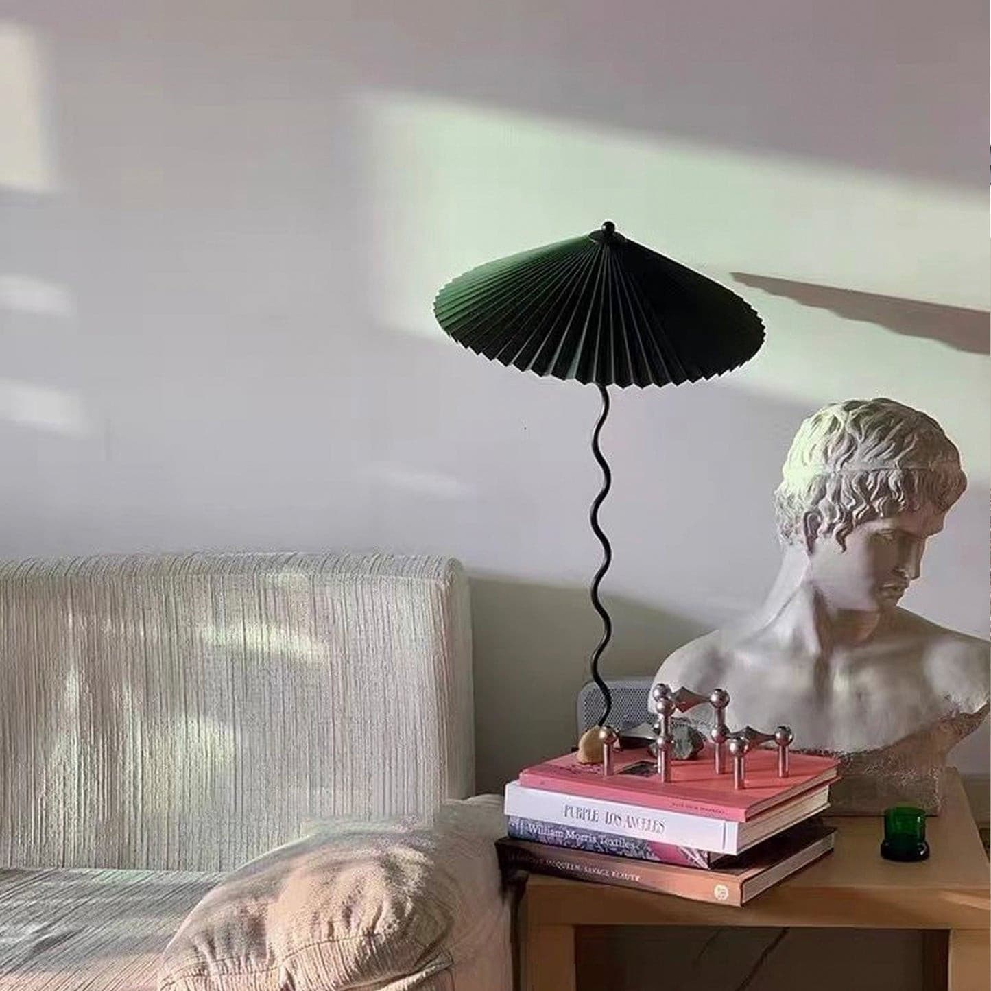 Lampe de Table Élégante - Abat-Jour Plissé et Fini à la Main