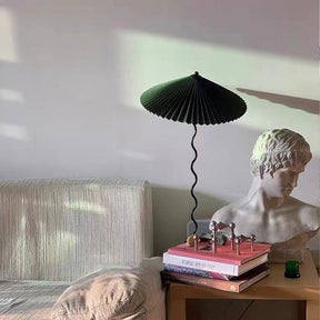 Lampe de Table Élégante - Abat-Jour Plissé et Fini à la Main