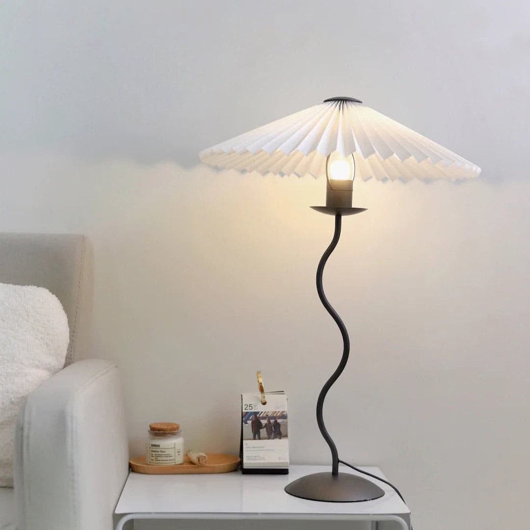 Lampe de Table Élégante - Abat-Jour Plissé et Fini à la Main