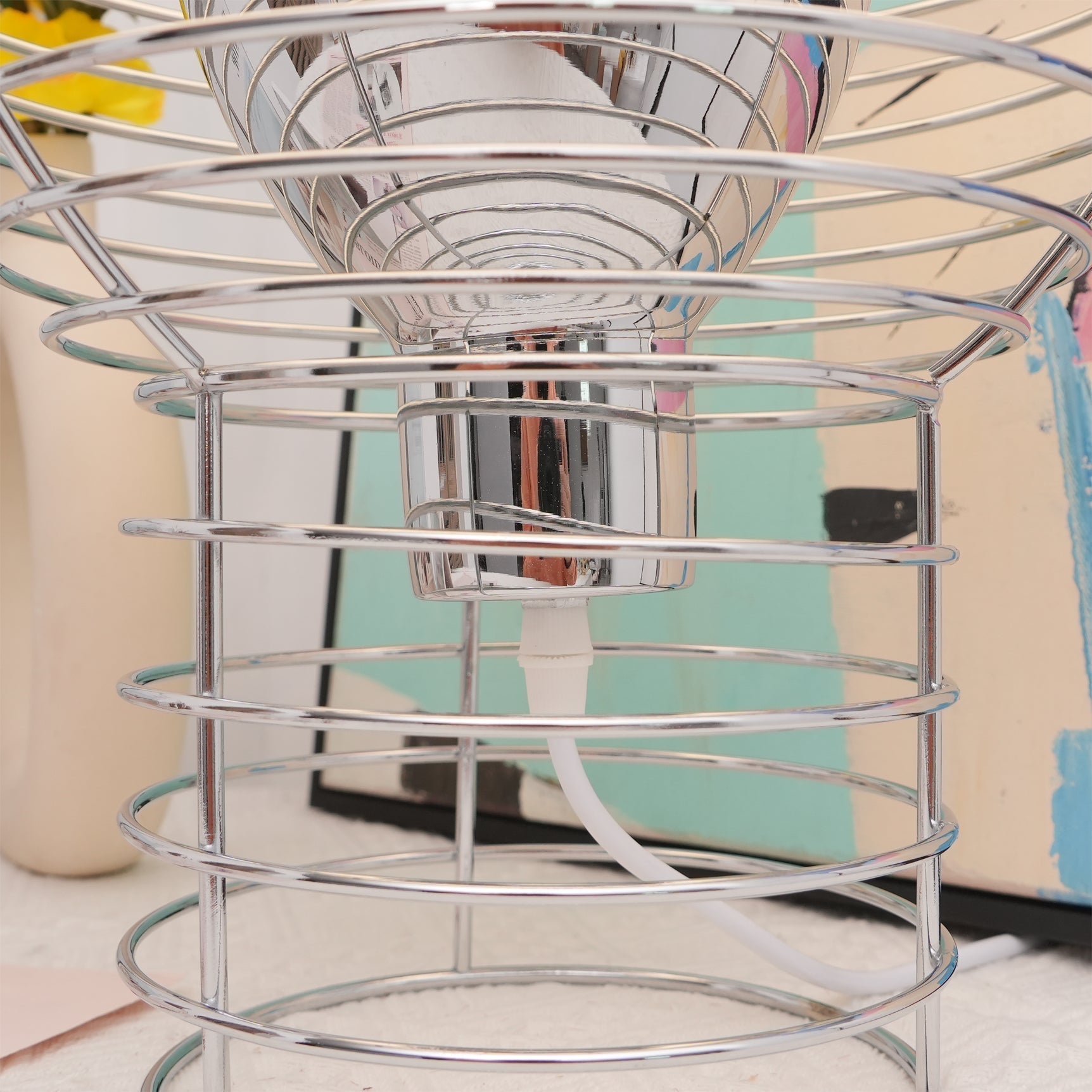 Lampe de Bureau Minimaliste en Métal - Design Audacieux et Polyvalent
