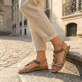Sandales plates perlées bout ouvert slip-on accents perles décoratives femme
