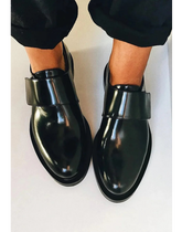 Mocassins noirs à bride en cuir femme chics à enfiler style quotidien