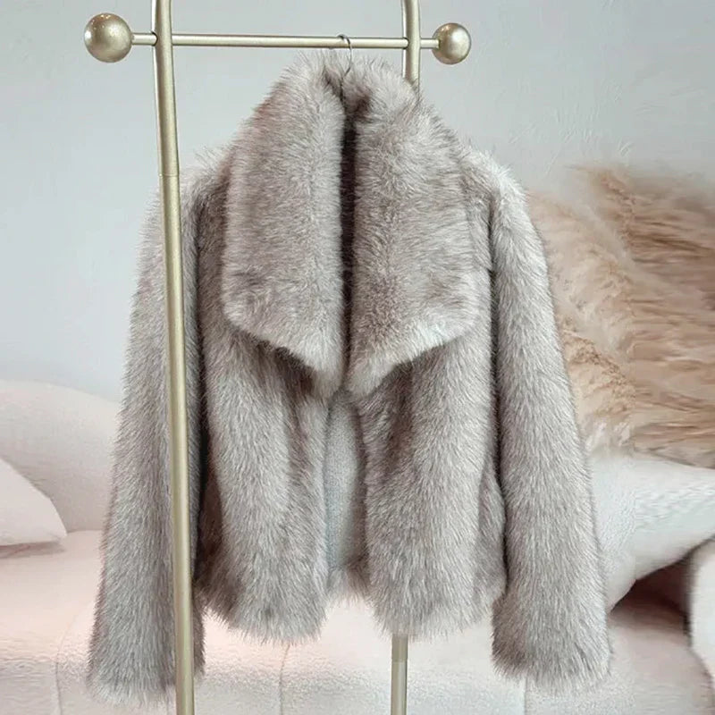 Veste en Fausse Fourrure pour Femmes - Manteau Léger et Tendance pour l'Hiver