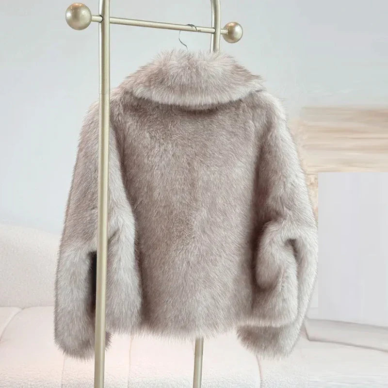 Veste en Fausse Fourrure pour Femmes - Manteau Léger et Tendance pour l'Hiver