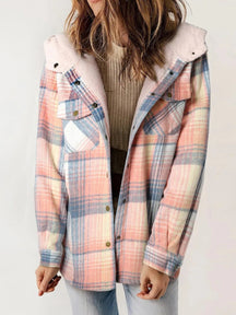 Veste à Carreaux Doublée en Polaire - Confortable et Élégante avec Capuche