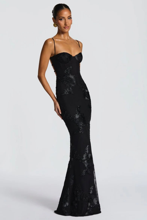Robe longue brodée fleurie corsage corset bretelles fines femme