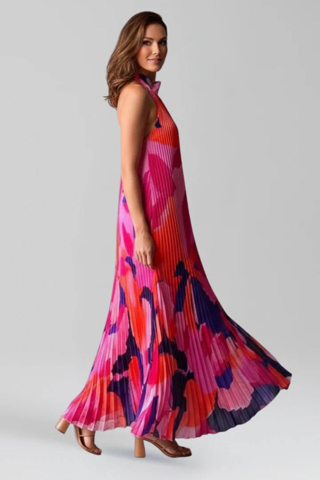 Robe Maxi Halter Élégante | Motif Multicolore et Plissé