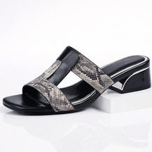 Sandales T-bar femme cuir lisse imprimé serpent élégantes pour l'été