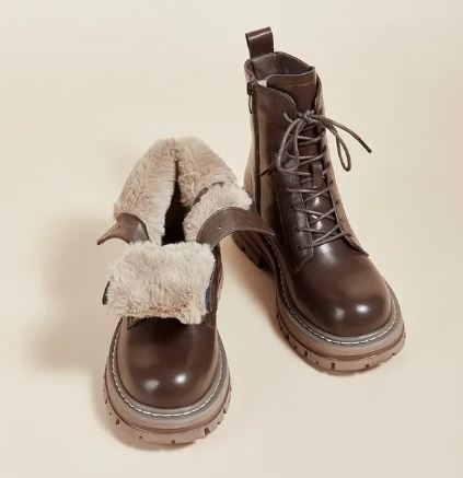 Bottes Imperméables en Fourrure pour Femmes - Confort Hivernal et Semelle Antidérapante