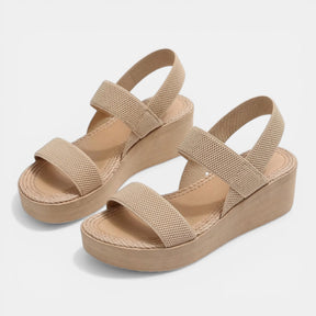 Sandales compensées tissu tressé bout ouvert multiple brides femme chic