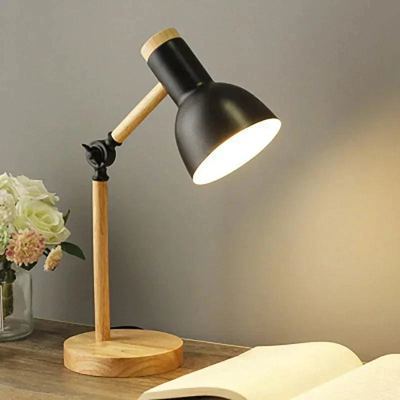 Lampe de Table en Bois Scandinave - Design Élégant et Éclairage Convivial