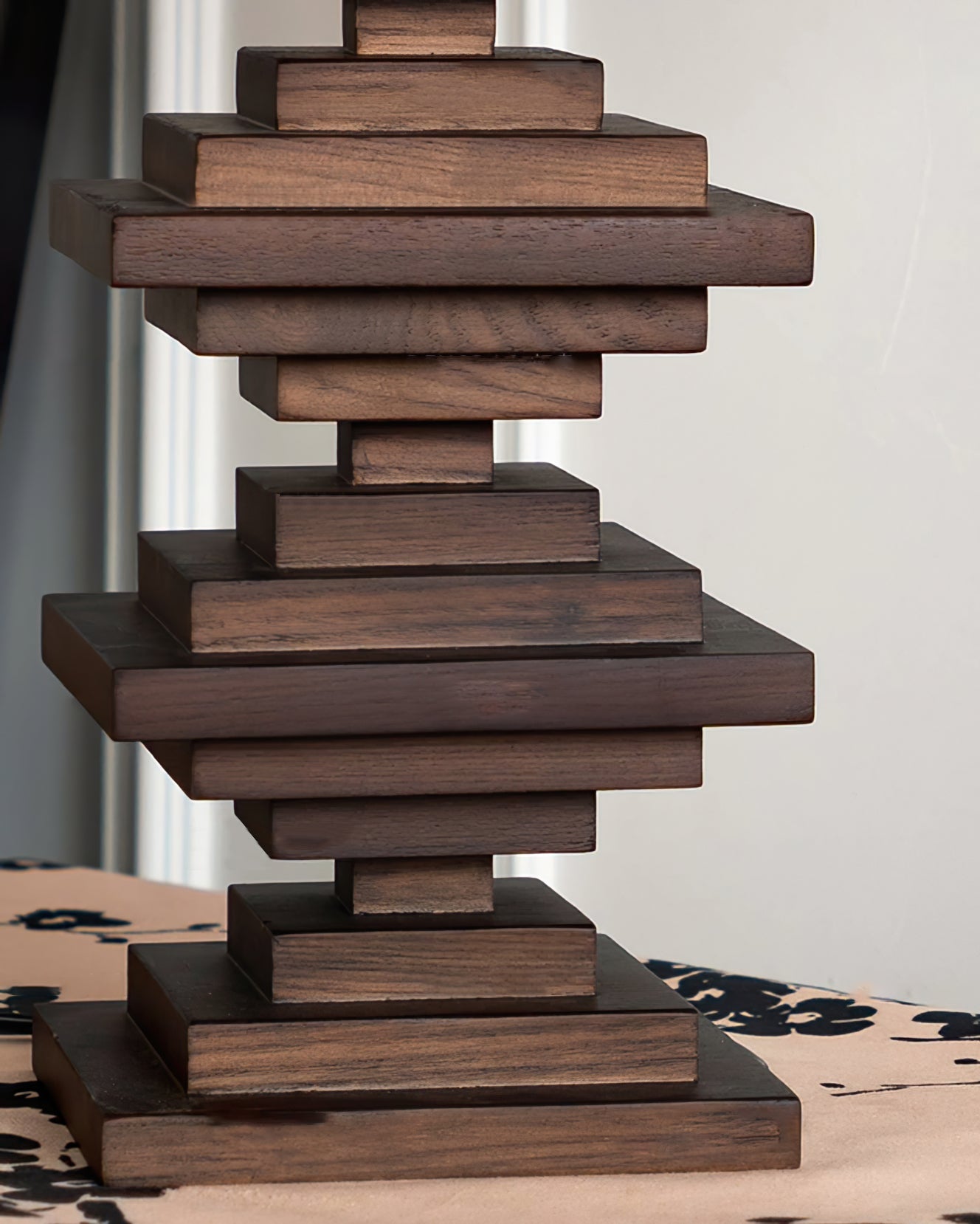 Lampe de Table en Bois - Éclairage Chaleureux et Élégant