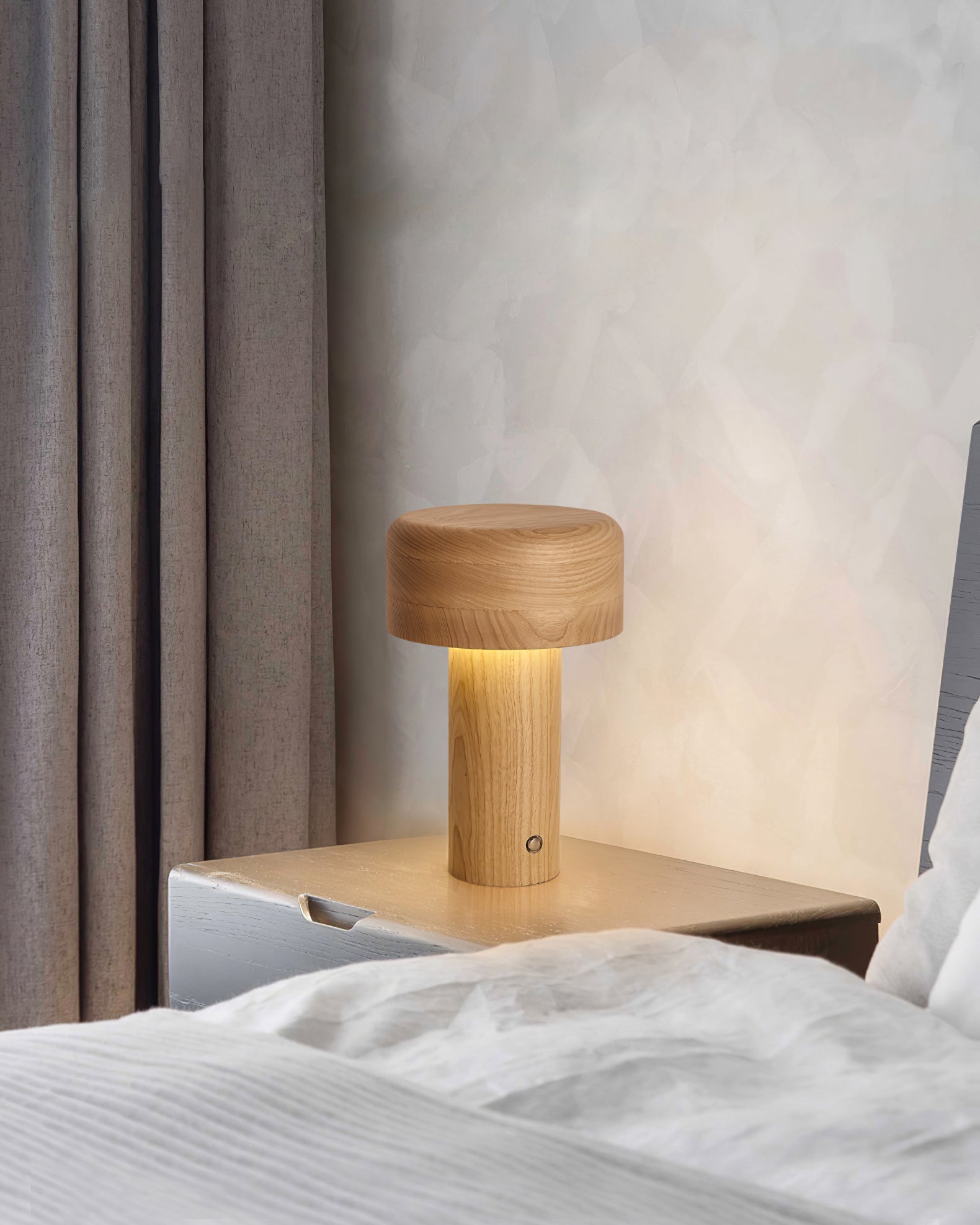 Lampe de Table Élégante en Bois - Design Dimmable et Lumière Chaleureuse