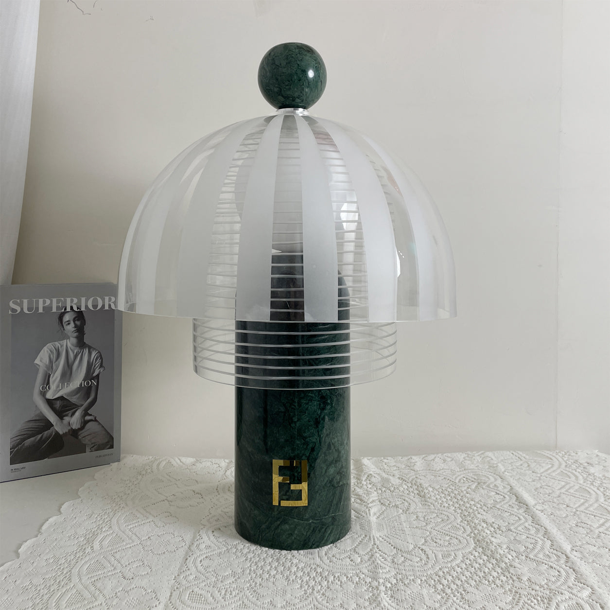 Lampe de Table Élégante en Verre - Base en Marbre Vert et Design Raffiné