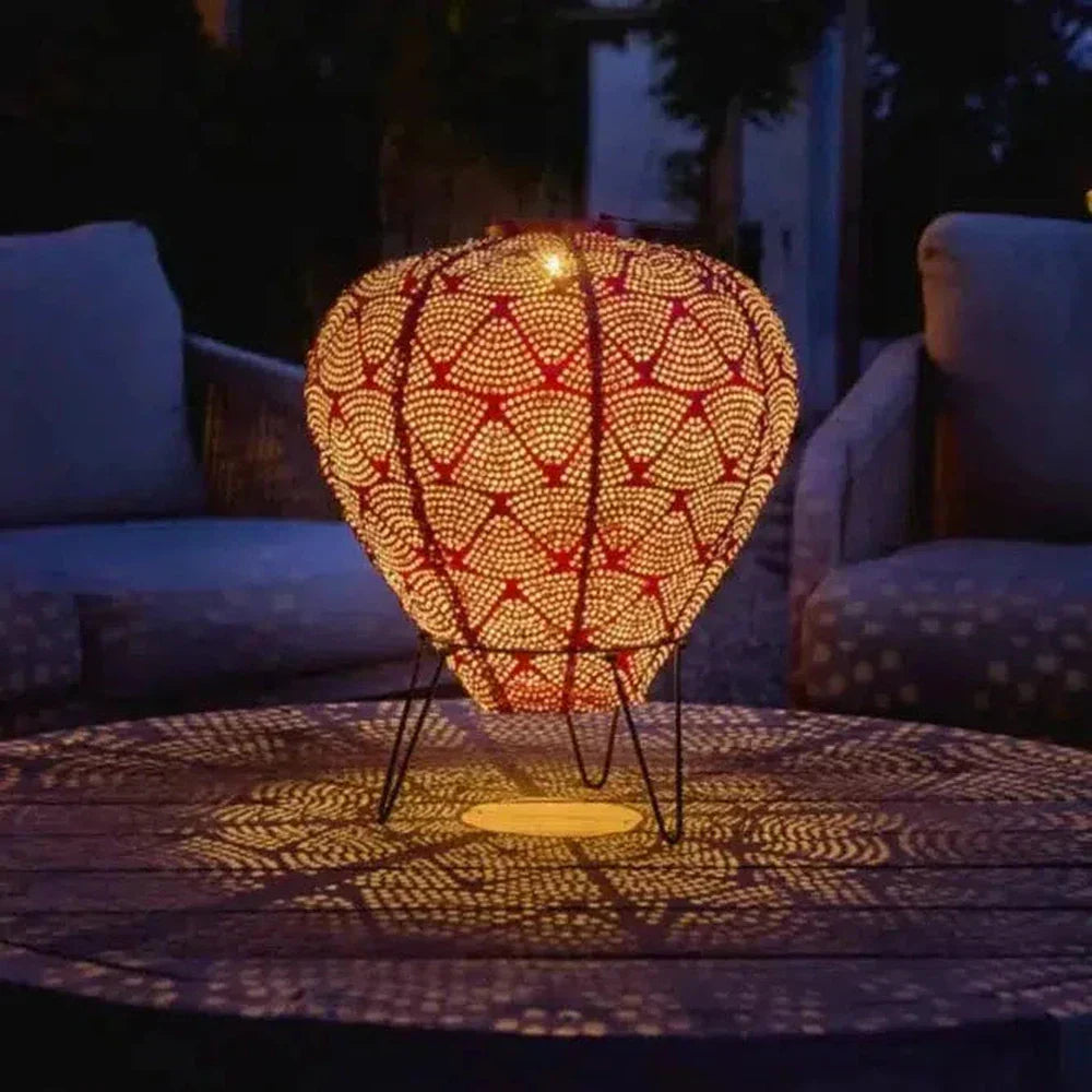 Lanterne Solaire Décorative pour Jardin - Ambiance Chaleureuse et Écologique
