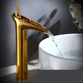 Robinet de Salle de Bain Cascade - Élégance Rétro avec Écoulement Luxueux