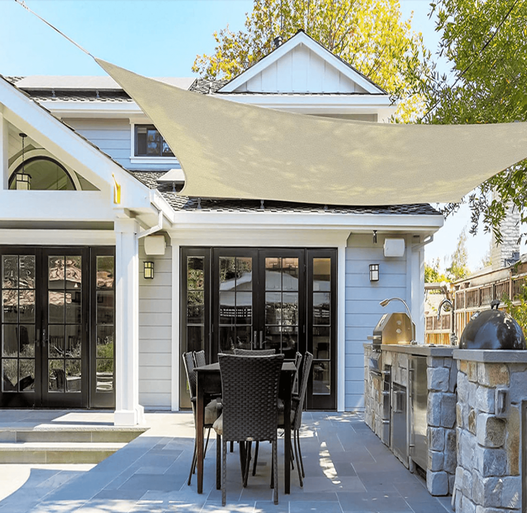 Tissu Résistant aux Intempéries pour Terrasse - Protection Élégante et Polyvalente