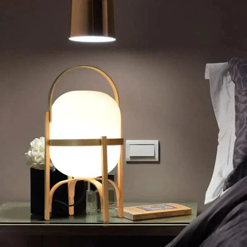 Lampe de Table en Bois avec Abat-jour en Verre - Élégance et Fonctionnalité Polyvalente