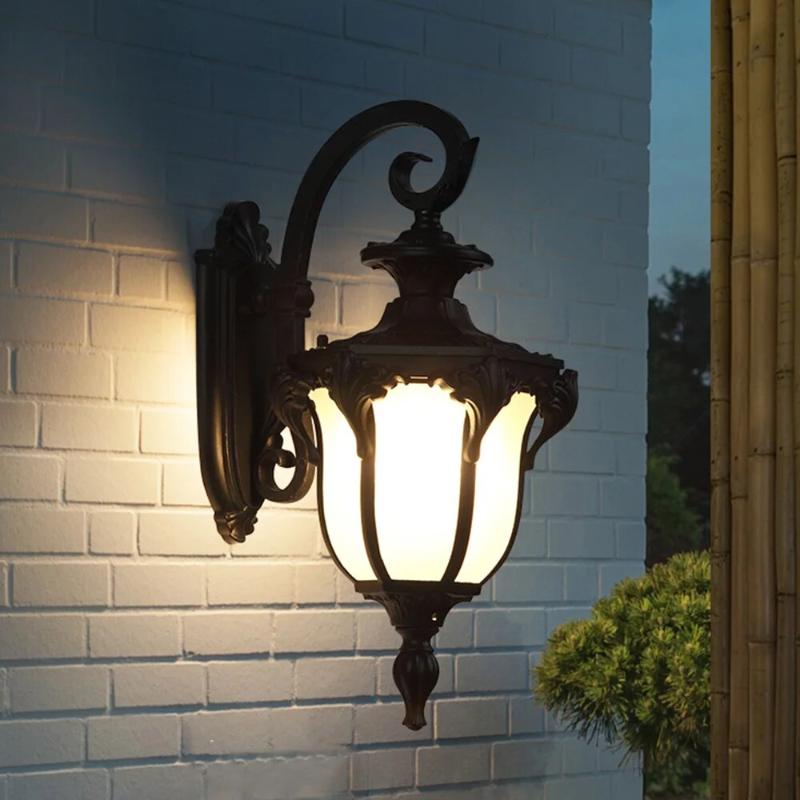 Lampe Murale Extérieure Vintage - Élégance et Résistance aux Intempéries