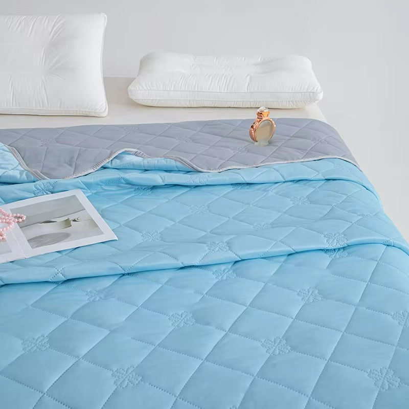 Couette Légère d'Été - Confort Rafraîchissant et Écologique