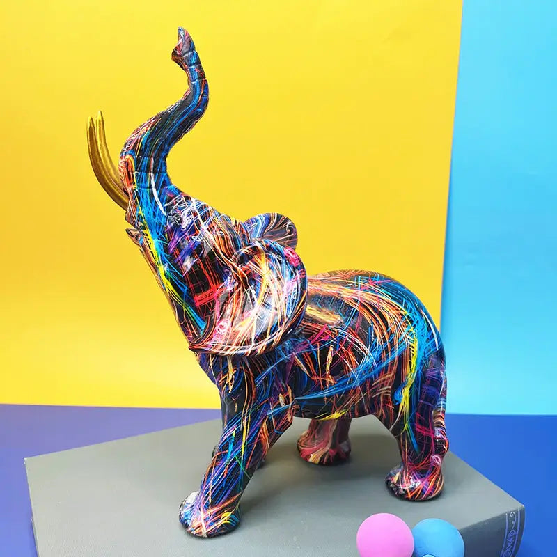 Sculpture d'Éléphant Abstrait Fait Main - Décoration Colorée et Unique pour Intérieur