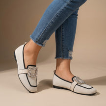 Mocassins bout carré femme détail bijou sans lacet élégants bureau et casual