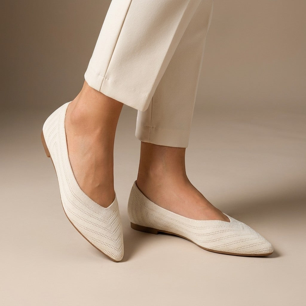 Mocassins à enfiler en maille femme détail chaîne silhouette pointue élégante