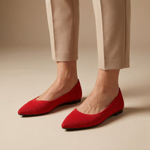 Mocassins à enfiler en maille femme détail chaîne silhouette pointue élégante