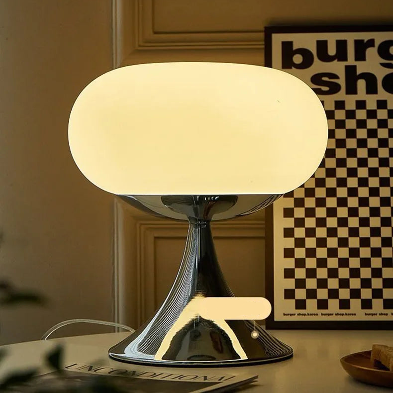 Lampe de Table en Forme de Pomme - Éclairage Vintage et Accueillant