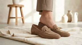 Mocassins premium en daim slip-on avec détail mors femme élégants