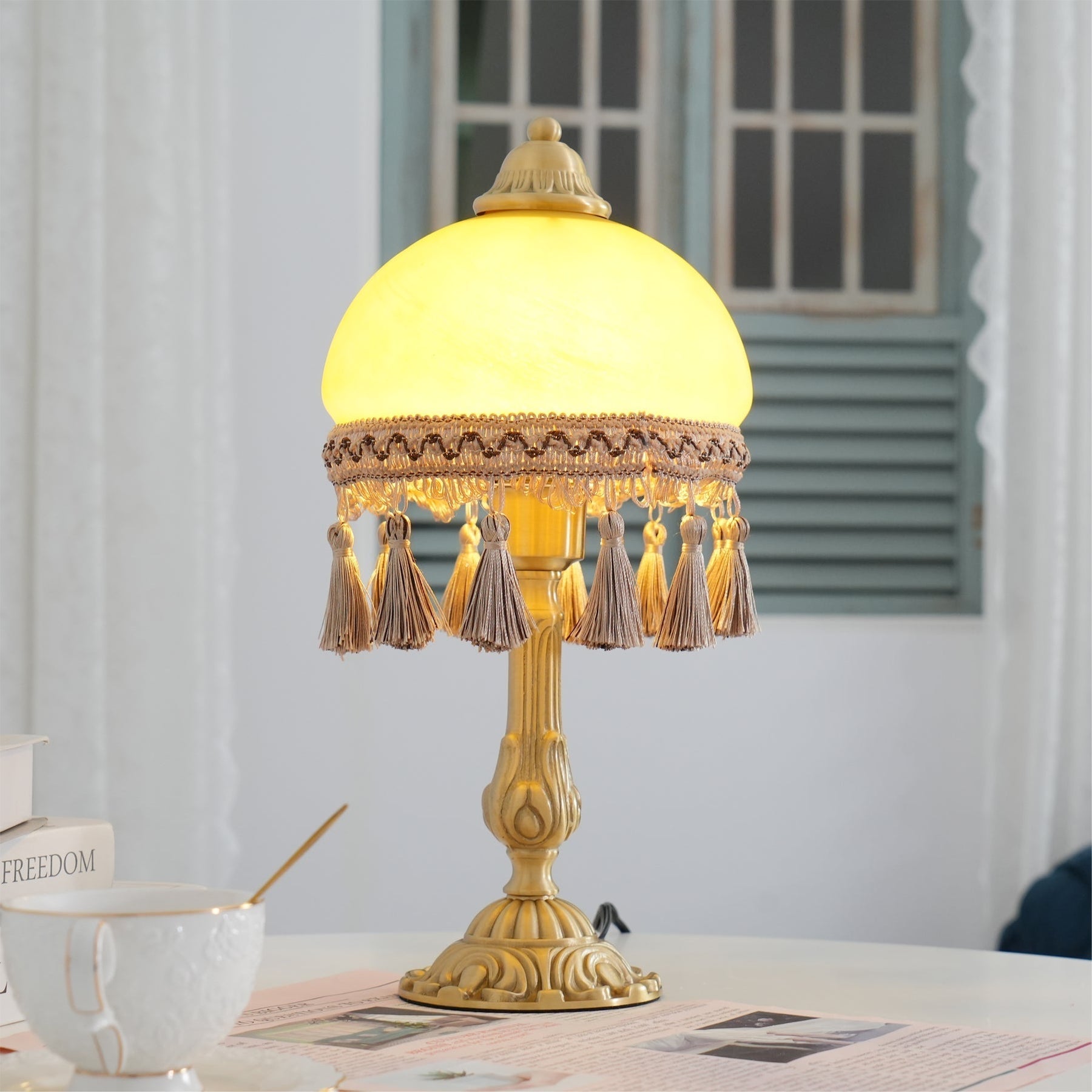 Lampe de Bureau en Laiton - Élégance Classique avec Détails Français
