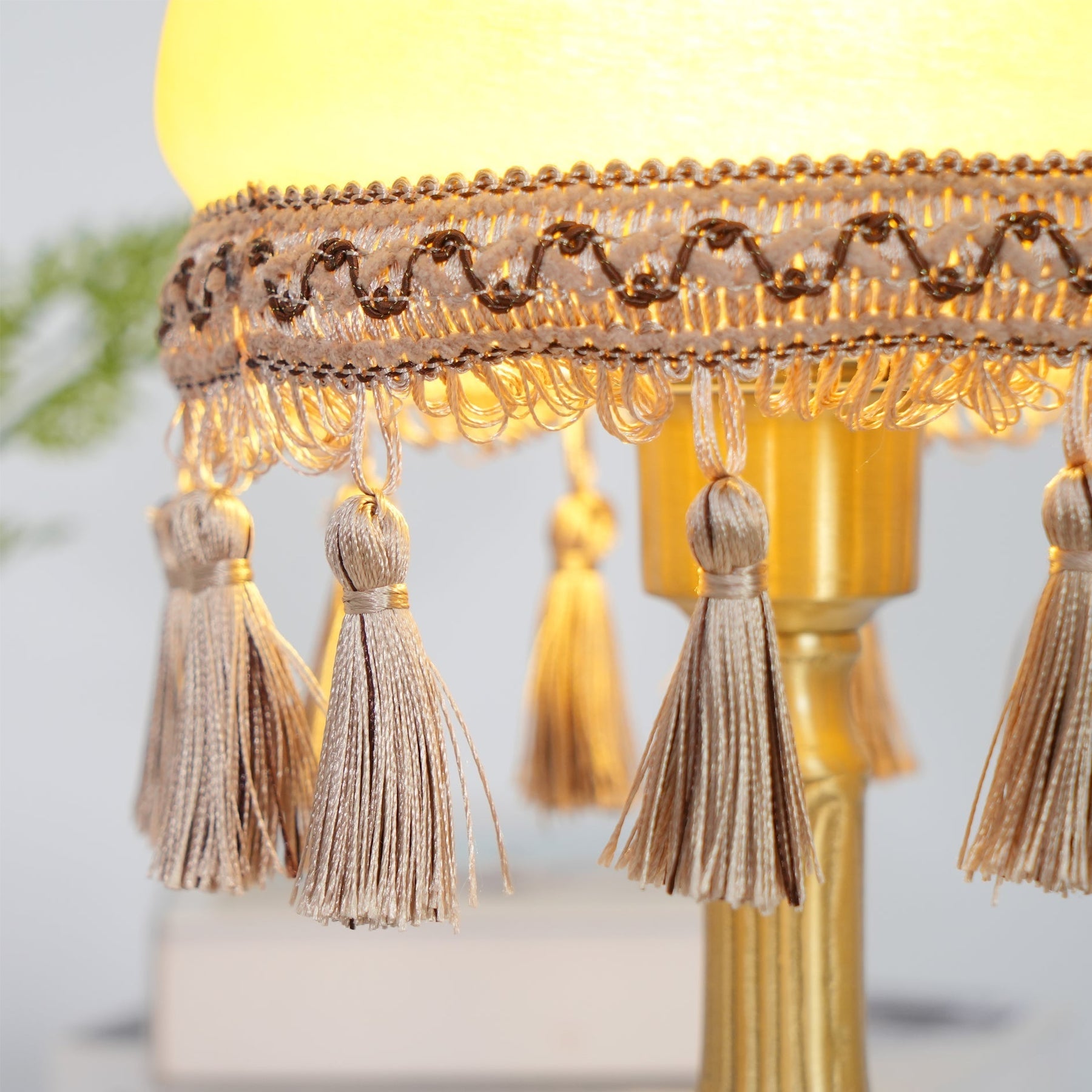 Lampe de Bureau en Laiton - Élégance Classique avec Détails Français