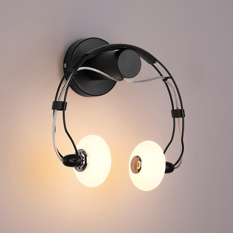 Lampe Murale LED Casque - Ambiance Musicale et Design Unique