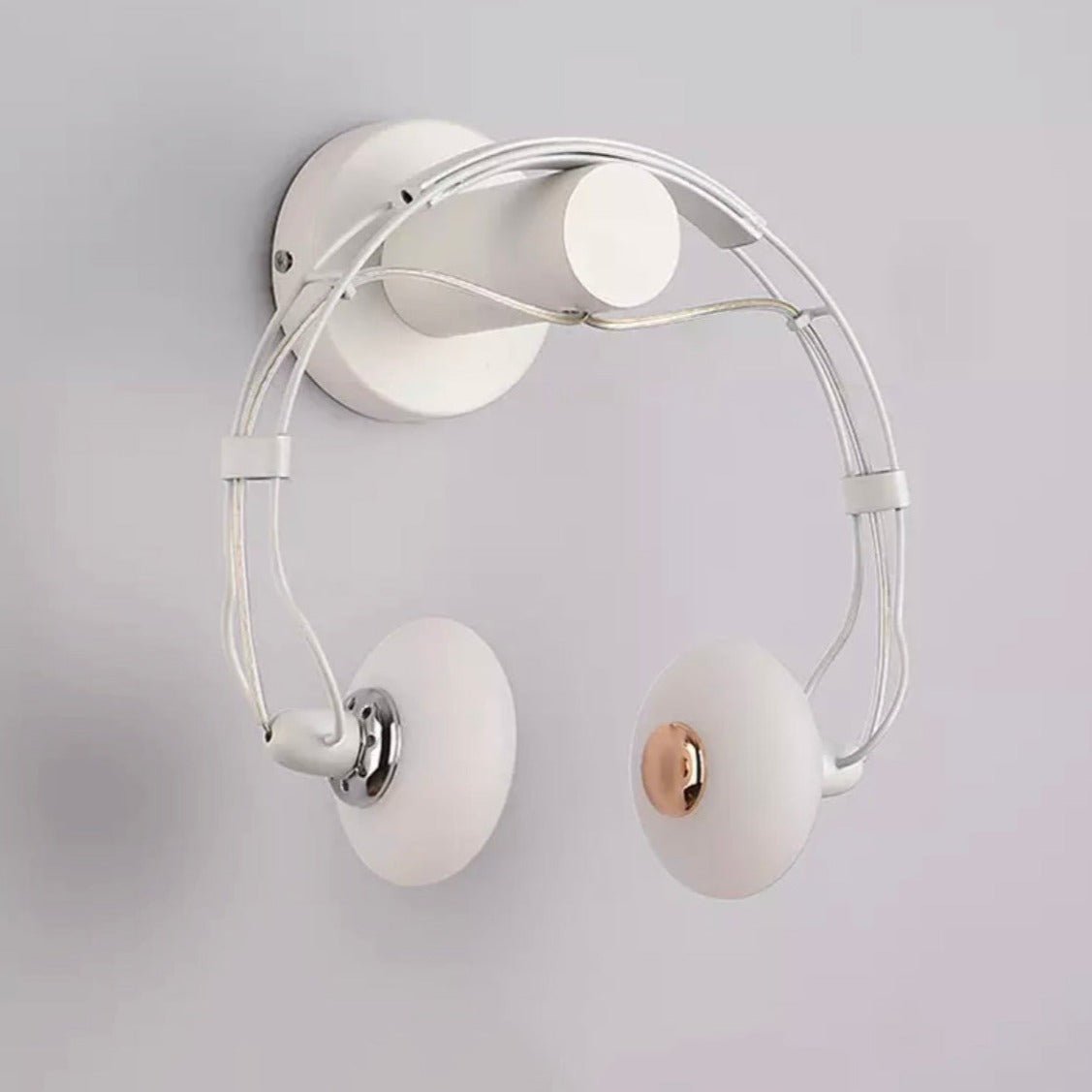 Lampe Murale LED Casque - Ambiance Musicale et Design Unique