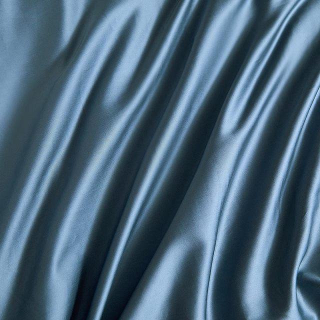 Housse de Couette en Coton Égyptien - Confort et Durabilité Inégalés