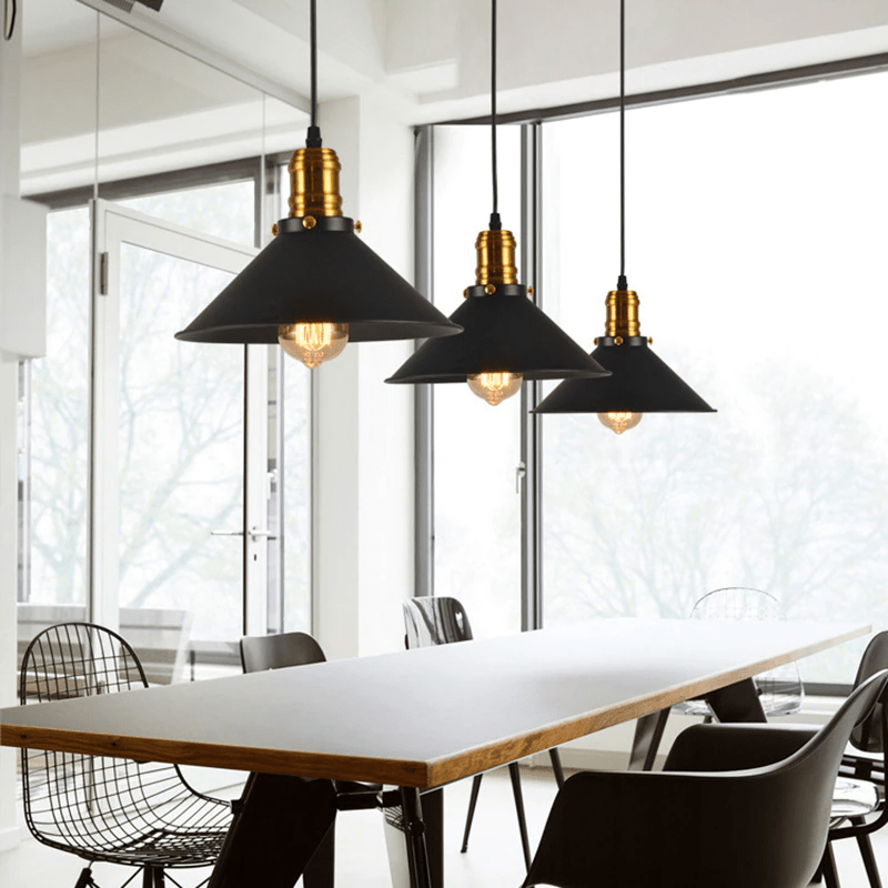Lampe Suspendue Industrielle Réglable - Design Flexible et Matériaux Durables