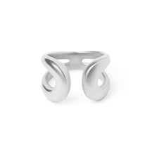 Bague argentée minimaliste grâce